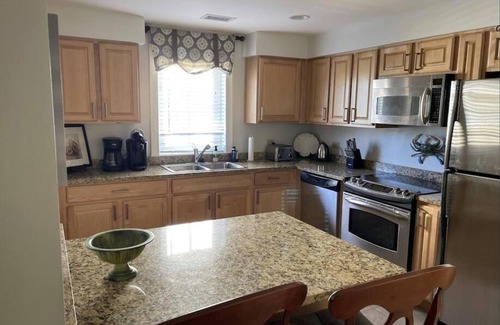 Daufuskie Island Villa | Magnificent Views w/ a Balcony