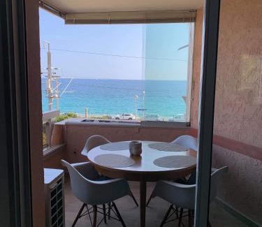 Cannes La Bocca Apartment | Magnifique appartement pied dans l'eau