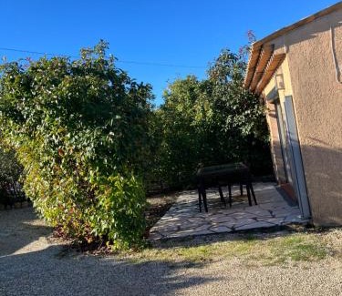 Peymeinade Apartment | Magnifique duplex climatisé dans une villa calme