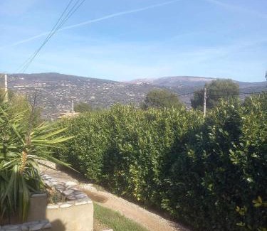 Peymeinade Apartment | Magnifique duplex climatisé dans une villa calme