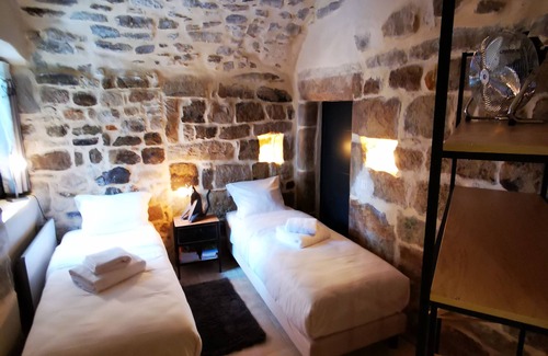 Lablachere House | Magnifique Gîte en Pierres 6 Personnes Avec Piscine Privée Ardèche Plein sud
