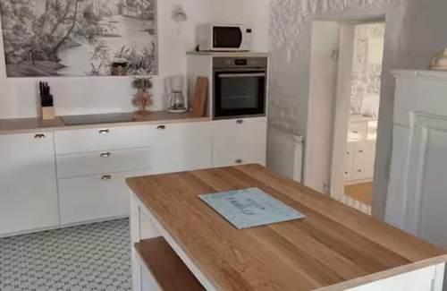 Saint-Sulpice-d'Arnoult House | Magnifique manoir, quatre chambres, avec piscine