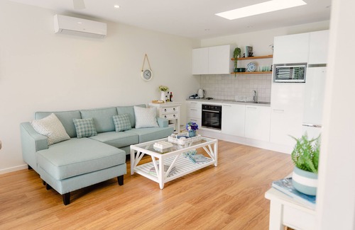 Wamberal Cottage | Magnolia Cottage - Little Luxury For Yourself