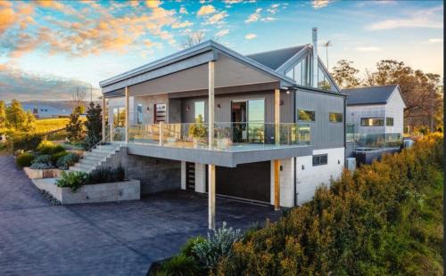Kurrajong House | Magnolia House