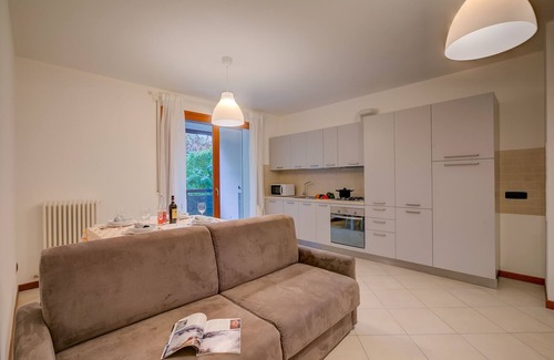 Laveno Apartment | Magnolia, Laveno Mombello, Italy
