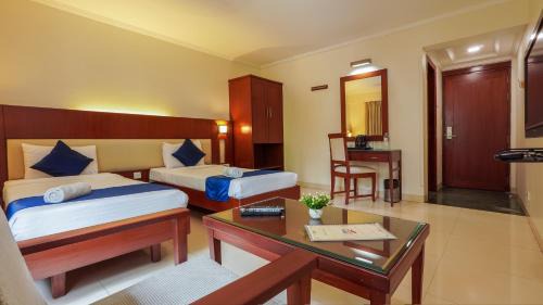 Kalyani Nagar Bed & Breakfast | Magnus Riverside Kalyani Nagar