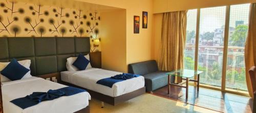 Mundhwa Hotel | Magnus Star Residency Koregaon Park Annexe