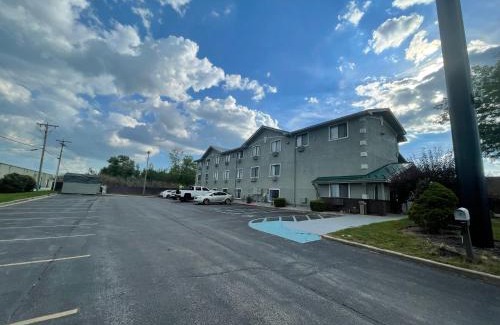 Fort Wayne Hotel | Magnuson Hotel Fort Wayne North - Coliseum