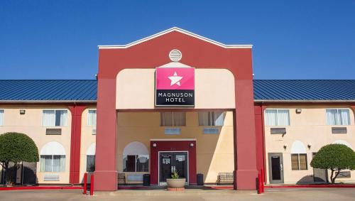 Tulsa Hotel | Magnuson Hotel Sand Springs – Tulsa West