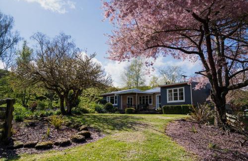 Tiniroto House | Mahaanui Cottage Farmstay