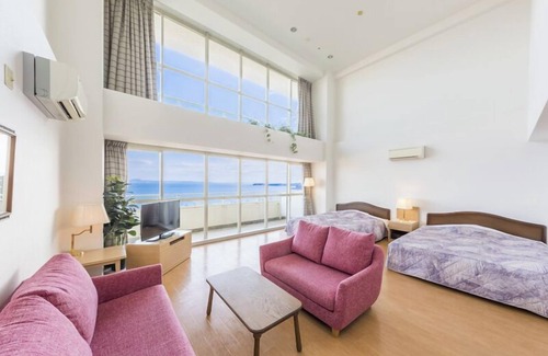 Miura Hotel | Maholova Minds Miura