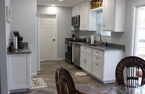 Crockett House | Mai's Place built for traveling guest who feel at home.