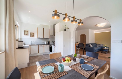 Merano Apartment | 'maia garden – apartment & private garden' with Mountain View, Private Terrace and Wi-Fi