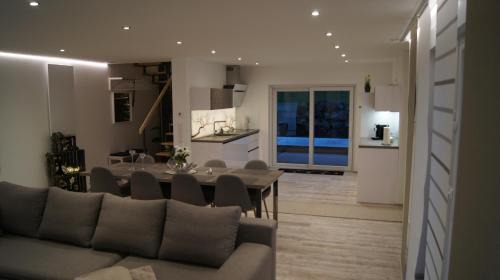 Munstermaifeld Apartment | Maifeld Cottage