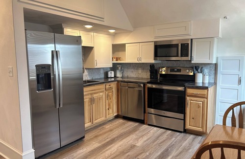 Mascoutah Apartment | Main Stay on Market Unit 3 -Healthcare and Military Friendly