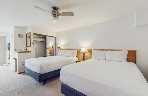 West End Cabin | Main Street stay - pool & hot tub - walk to lifts, dog-friendly, balcony