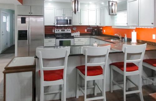 Pittsfield House | MaineStay House