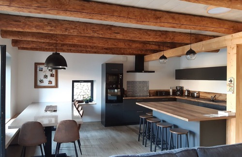 Saint-Christophe-dʼAllier House | Maison de Famille Le Clos du Marida