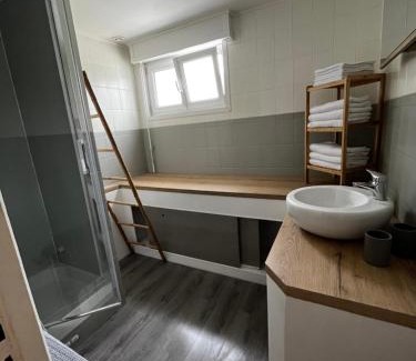 Saint-Pol-sur-Mer House | Maison 3 chambres à 10 minutes du port et de la plage