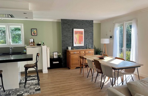 Sainte-Luce-sur-Loire House | Maison 5 Chambres Idéale Pour les Réunions de Familles