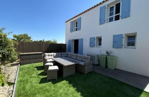 Noirmoutier-en-l'Ile House | Maison 5 pièces, 8 couchages, proche plage et port, terrasse plein sud, ménage inclus - FR-1-224B-236