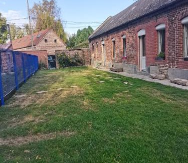 Thun-Saint-Martin House | Maison a la campagne avec canal