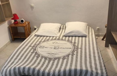 Les Maillans House | Maison agréable dans un quartier résidentiel