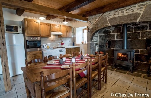 Tauves House | Maison au Cœur de la Campagne