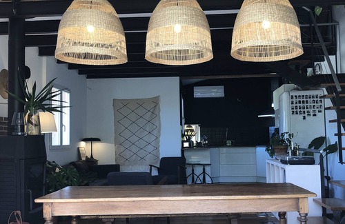 Ensues-la-Redonne House | Maison au Calme Centre Village 2 Chambres