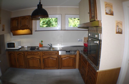 La Petite-Pierre House | Maison au calme très bien équipée pour 12 personnes avec cheminée