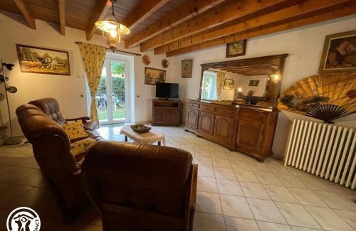 Thire House | Maison Authentique avec Cour Privée, Wifi et Proximité Activités – Thiré, Vendée - FR-1-426-396