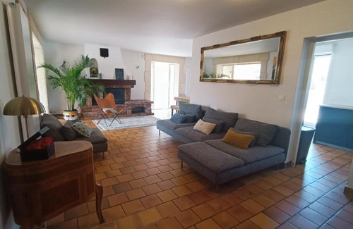 Juvignac Apartment | Maison avec jardin et piscine