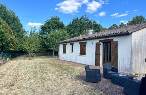 Azerat House | Maison avec verger