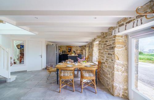 Plozevet House | Maison Bretonne - Proche des plages