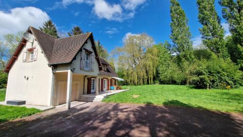 Saint-Jean-de-Livet House | Maison calme avec Spa et beau paysage, à 40mn des plages