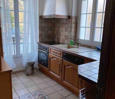 Fontainebleau House | Maison chaleureuse en face de la forêt - proche INSEAD