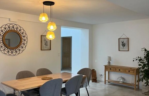 Saint-Quentin-du-Dropt House | Maison chaleureuse Spa privé