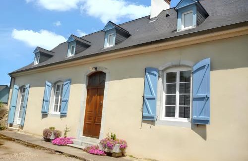 Bernac-Dessus House | Maison charmante à Bernac-Dessus avec jardin spacieux