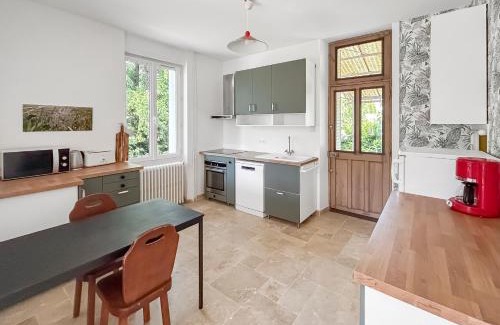 Nuits-Saint-Georges House | Maison cosy with private garden, 4 bedrooms, Wine Route