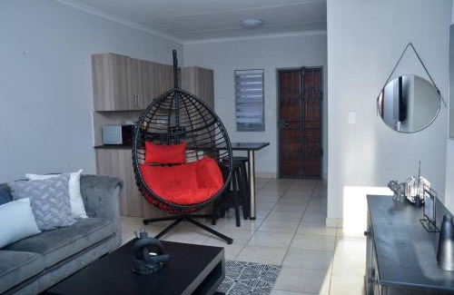 Emalahleni Apartment | Maison d'Ambiance