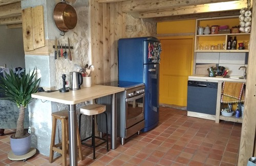 Septmoncel House | Maison de Campagne Rustique et Confortable - La Nature Dans le Parc du Haut Jura