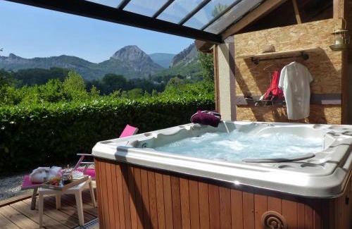 Tarascon-sur-Ariege House | Maison d'Hôtes du Domaine Fournié