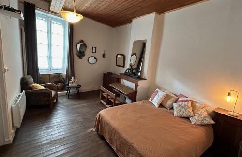 Monjoi House | Maison dans la magnifique village de Montjoi