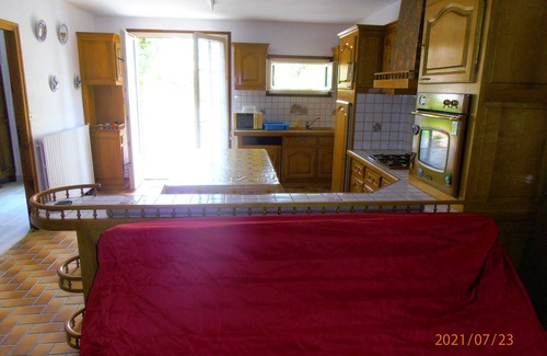 Ribagnac House | Maison Dans Petit Village Tranquille Pres DES Chateaux