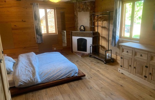 Orgnac-sur-Vezere Bed & Breakfast | Maison de Bourg - Rustique, Charmante, Relaxante !