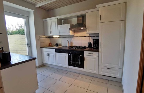 Saint-Jean-Trolimon House | Maison de Campagne Proche Mer 4 Adultes 2 Chambres