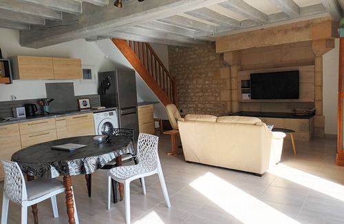 La Roche-Clermault Cottage | Maison de Campagne Avec Jardin et Parking Clos