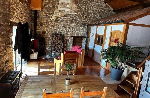 Tence House | Maison de campagne atypique à Tence