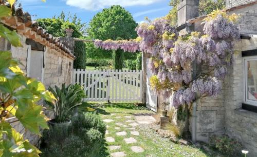 Sigogne House | Maison de charme à Sigogne, proche de Cognac, barbecue inclus.