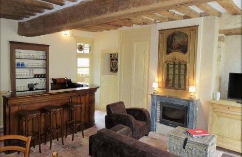 Montmirail House | Maison de charme avec jardin à Montmirail - Rénovation 18e siècle, proche église, 2h de Paris - FR-1-410-211